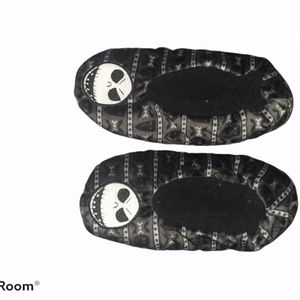 Men's slippers size 7/9